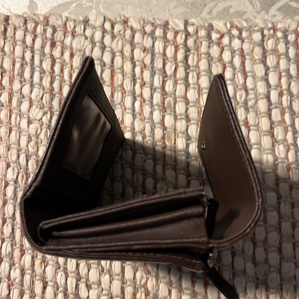 Fossil Tri-Fold Wallet - image 8